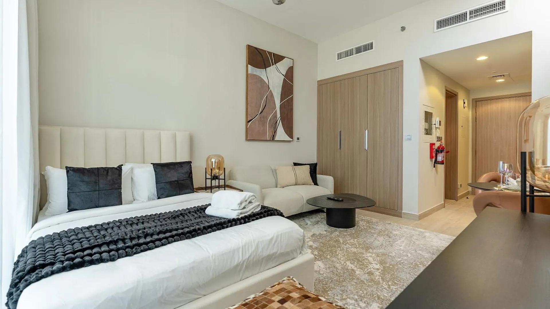 Nasma Luxury Stays - Azizi Riviera 6 Cozy Studio With Burj Khalifa View Dubai